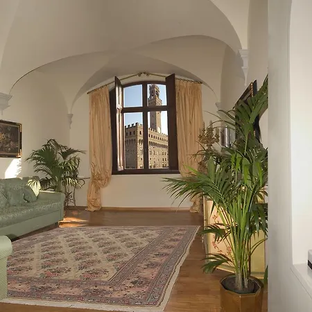 Michelangiolo Penthouse Lägenhet *